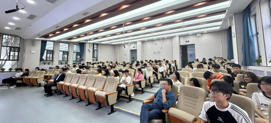 西北师范大学潘竟虎教授应邀为我院师生作报告