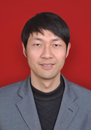 李彤
