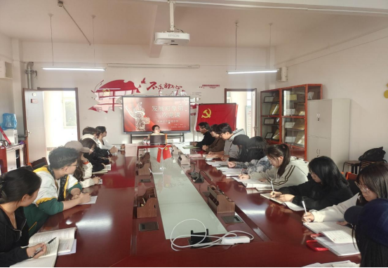【发展对象专题培训】农林经济管理学院分党校开展解读《中国共产党普通高等学校基层组织工作条例》专题辅导讲座