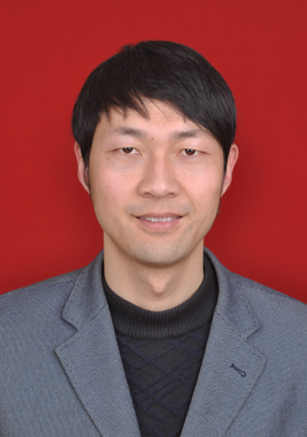 李彤