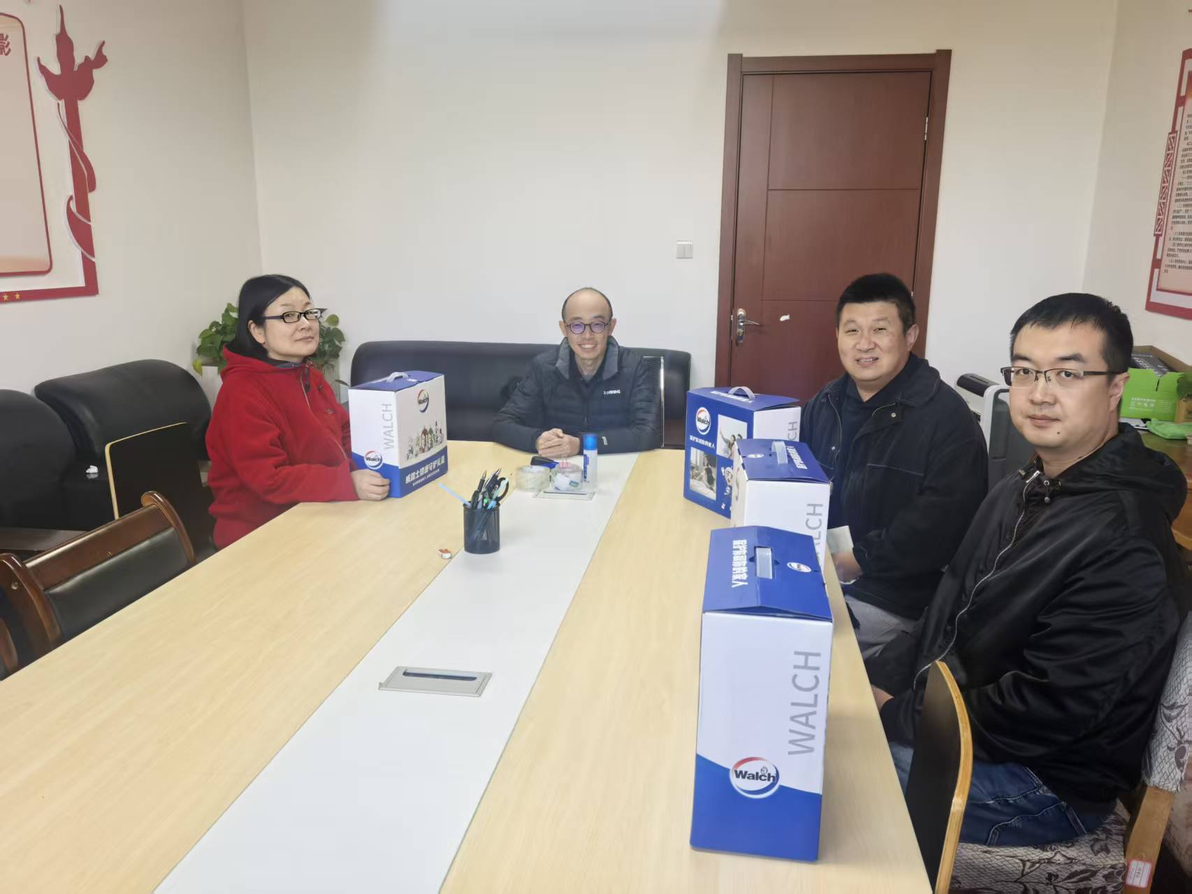 农林经济管理学院开展教师节走访慰问活动