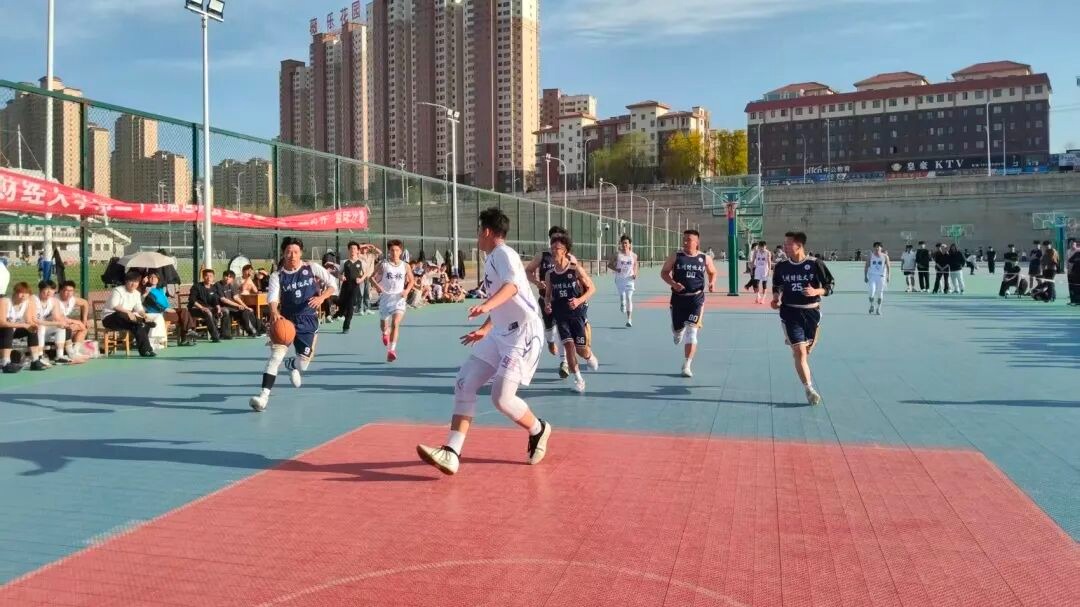 篮下争锋，首战告捷！我院在学校&ldquo;三好杯&rdquo;男子篮球比赛中旗开得胜